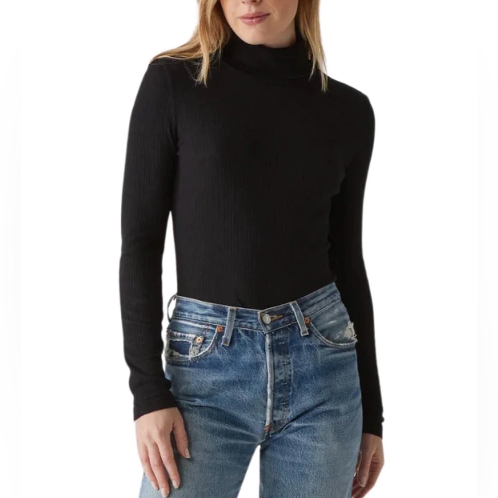 Michael Stars Women’s Bell Turtleneck in Dolma Size M Color Black .